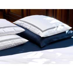 C. Fischbacher Prisma D58 025 bed linen