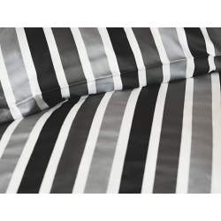 Divina Avanti Noir bed linen